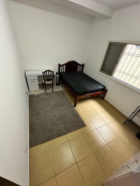 Imagem 2 da galeria do anúncio: Suíte enorme na Vila Mariana prox. metro Santa Cruz