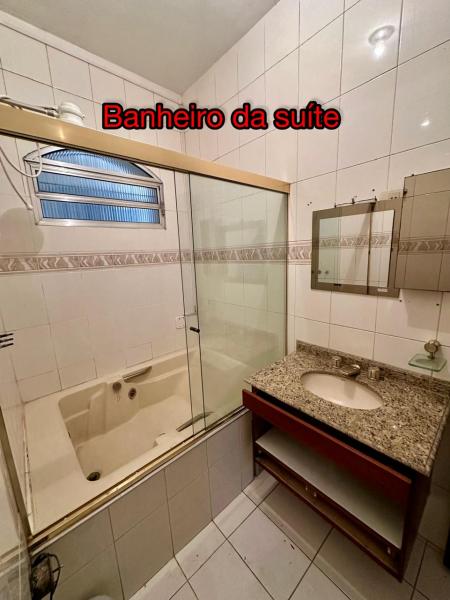 Imagem 1 da galeria do anúncio: Suíte enorme na Vila Mariana prox. metro Santa Cruz