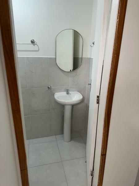 Imagem 8 da galeria do anúncio: Quartos para mulheres individuais