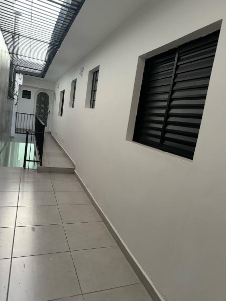 Imagem 19 da galeria do anúncio: Quartos para mulheres individuais