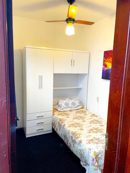 Imagem 3 da galeria do anúncio: Quarto feminino pequeno