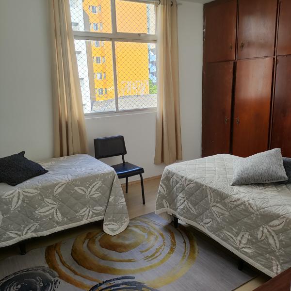 Imagem 1 da galeria do anúncio: Quarto amplo em Coliving