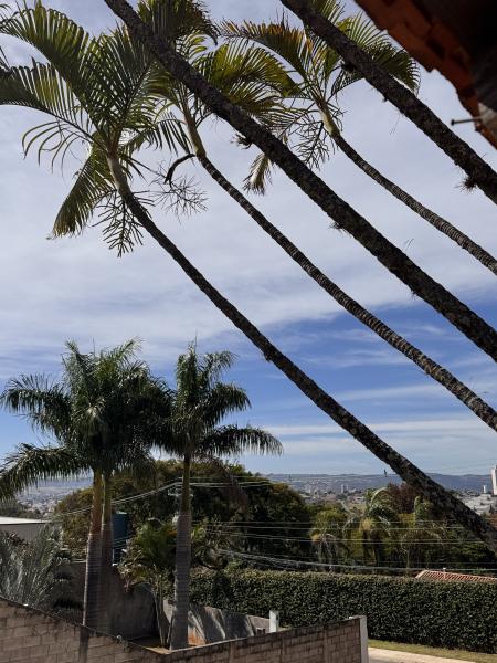 Imagem 10 da galeria do anúncio: Quarto em casa acolhedora com natureza