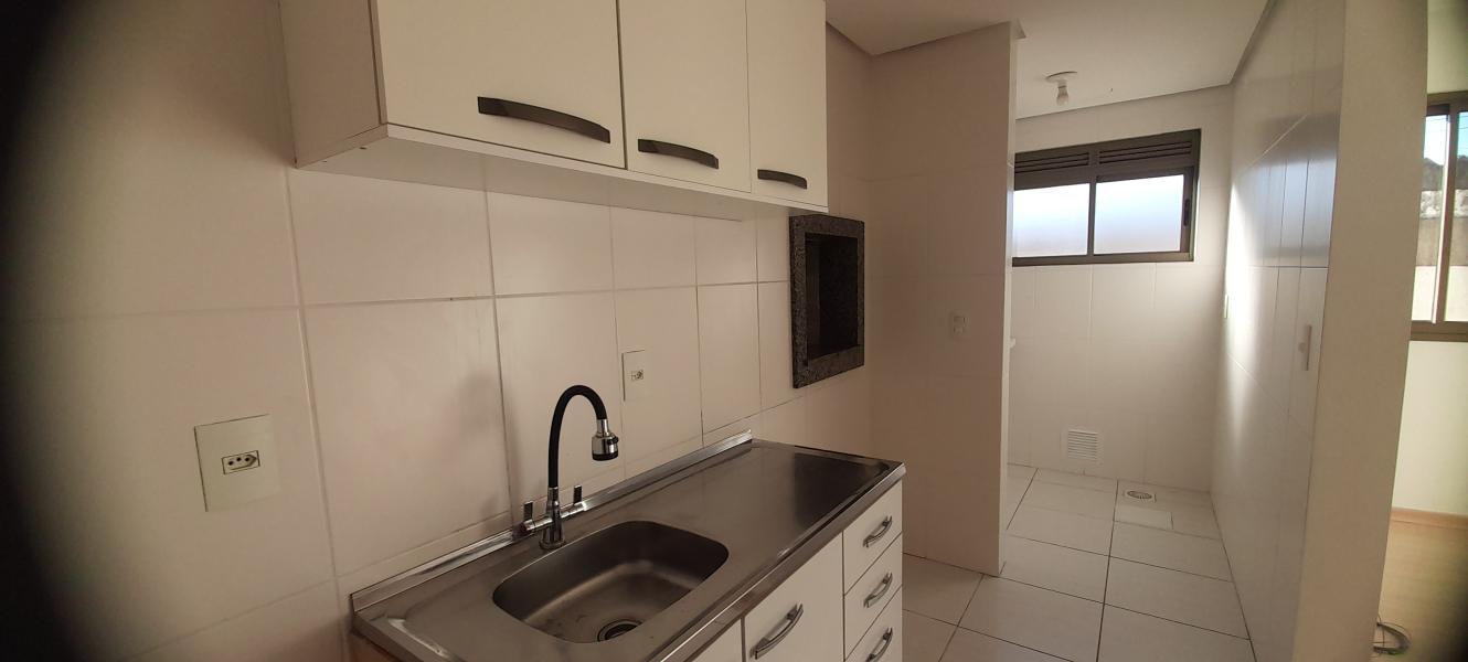 Imagem 3 da galeria do anúncio: Quarto suíte com vaga de garagem junto a PUC