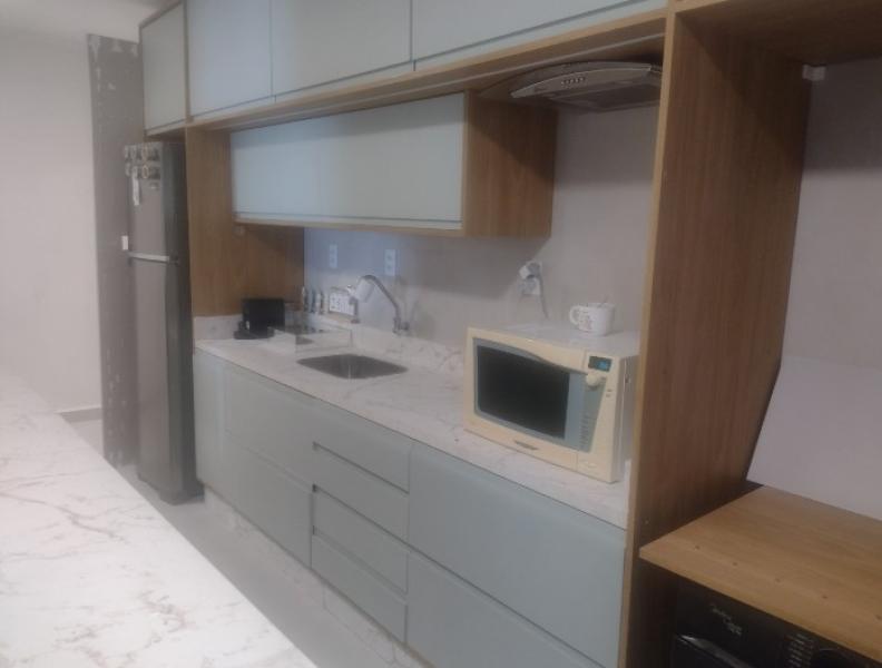 Imagem 8 da galeria do anúncio: Quarto Mobiliado em Apto Reformado - Contas Inclusas