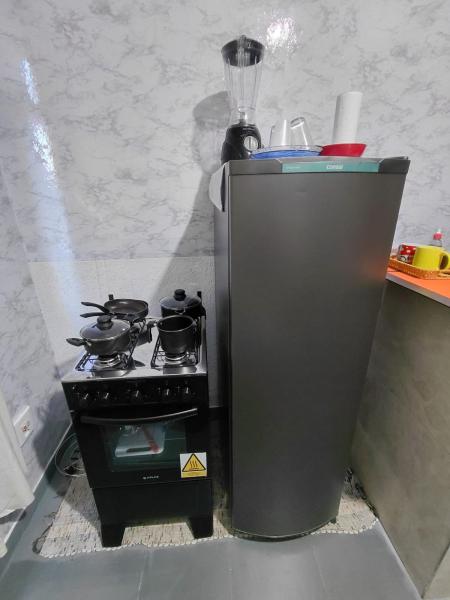 Imagem 9 da galeria do anúncio: Alugamos kitnet mobiliada com água luz e condomínio incluso.