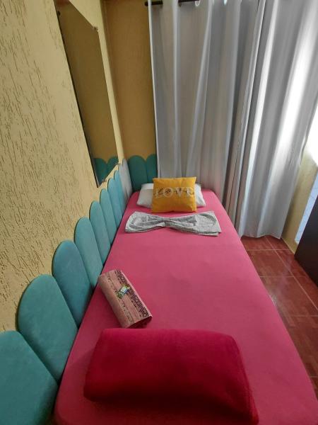 Imagem 8 da galeria do anúncio: Alugamos kitnet mobiliada com água luz e condomínio incluso.