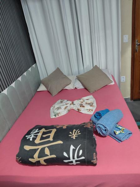 Imagem 1 da galeria do anúncio: Alugamos kitnet mobiliada com água luz e condomínio incluso.