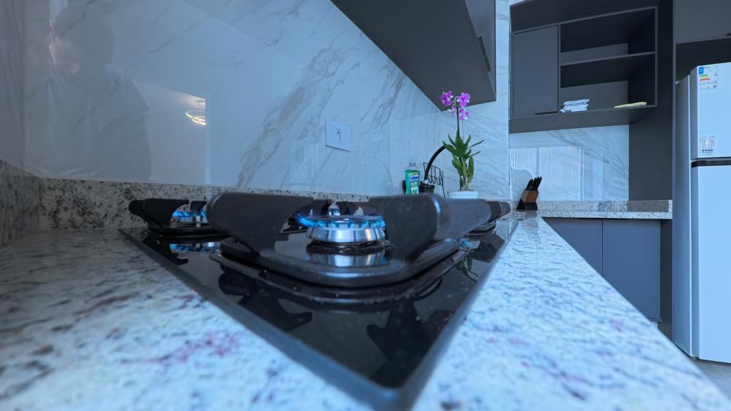 Imagem 5 da galeria do anúncio: Apartamento Moderno no Bigorrilho - Ideal para Estudantes