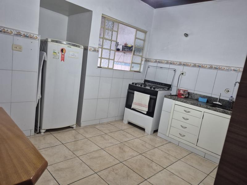 Imagem 5 da galeria do anúncio: Quartos no centro de Atibaia ao lado da igreja matriz