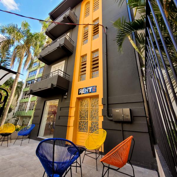 Imagem 4 da galeria do anúncio: QUARTO AREJADO NO BOM FIM