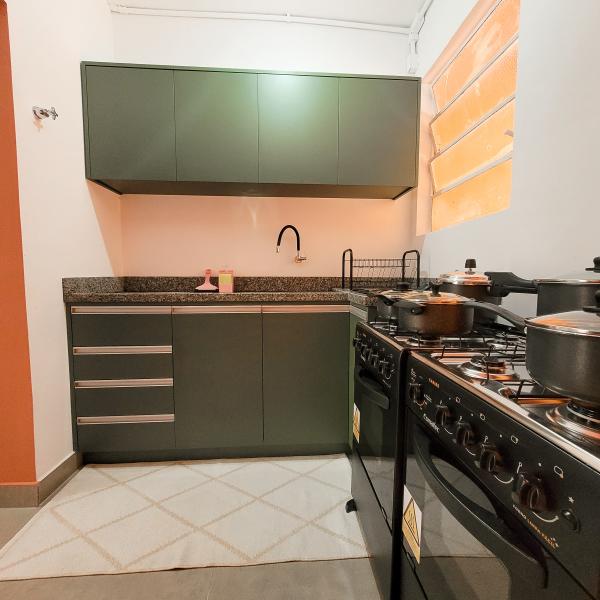 Imagem 10 da galeria do anúncio: QUARTO AREJADO NO BOM FIM