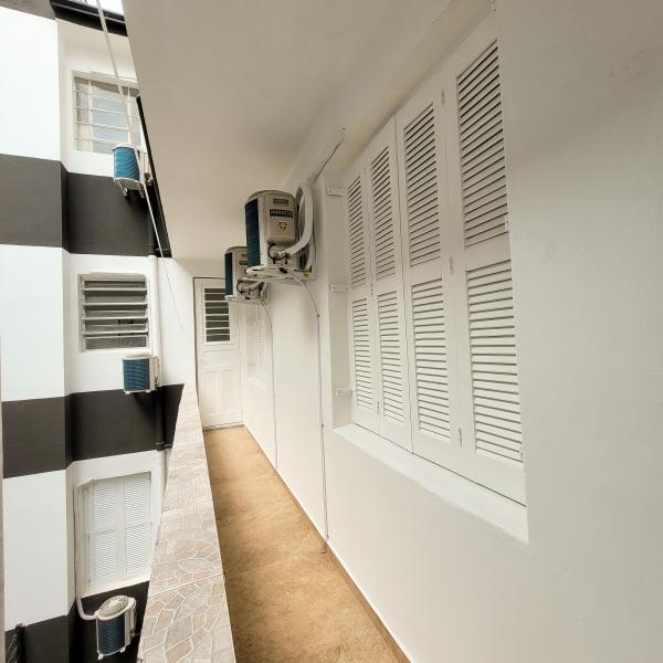 Imagem 17 da galeria do anúncio: QUARTO AREJADO NO BOM FIM