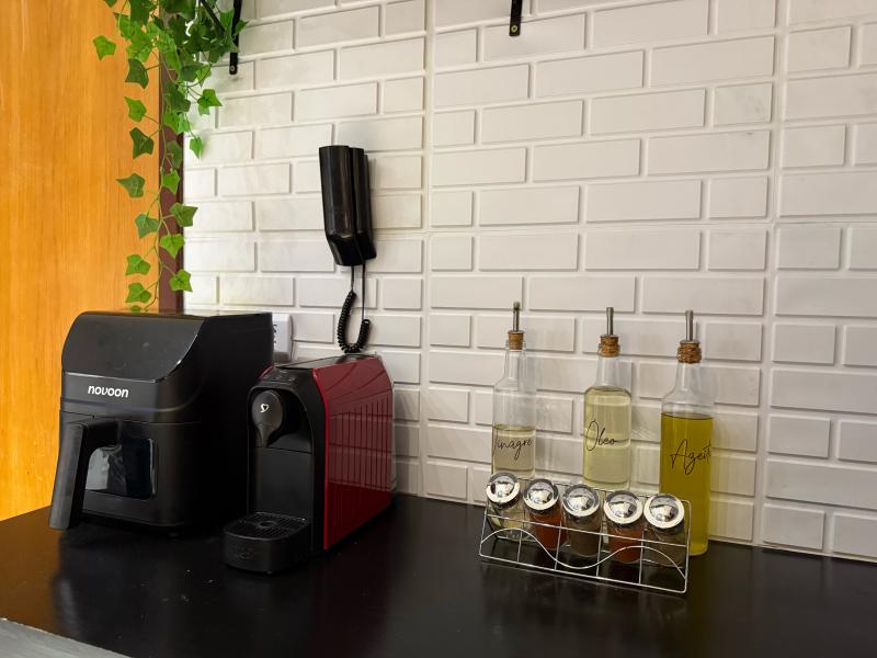 Imagem 6 da galeria do anúncio: quarto em apto beira mar  totalmente mobiliado