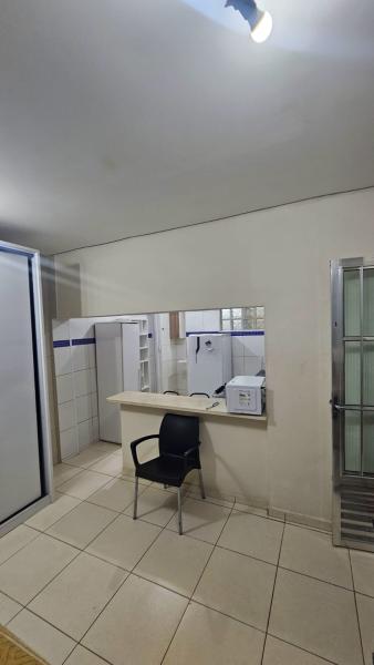 Imagem 7 da galeria do anúncio: ALUGA-SE P/ SOLTEIRO OU CASAL