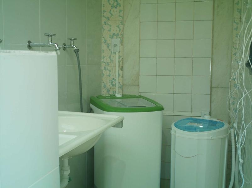 Imagem 7 da galeria do anúncio: Quarto - Rua Catete - Alto Barroca - Entrada independente