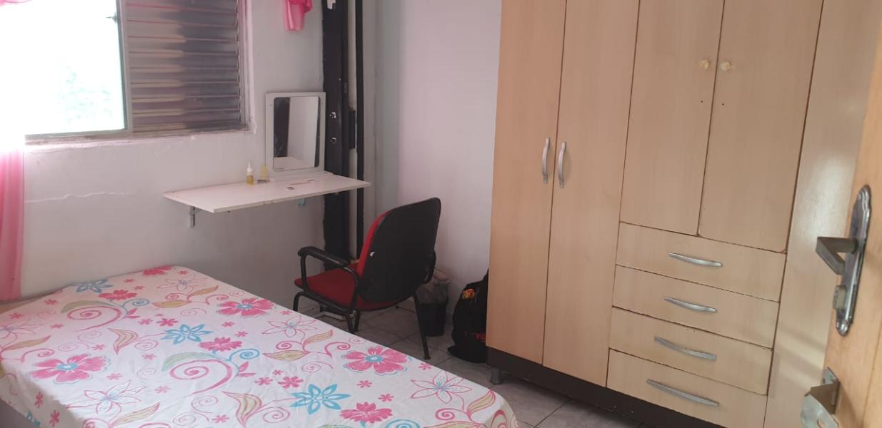 Imagem 4 da galeria do anúncio: Alugo ótimos quarto p/ moças, piscina, Lavanderia,mobiliado,