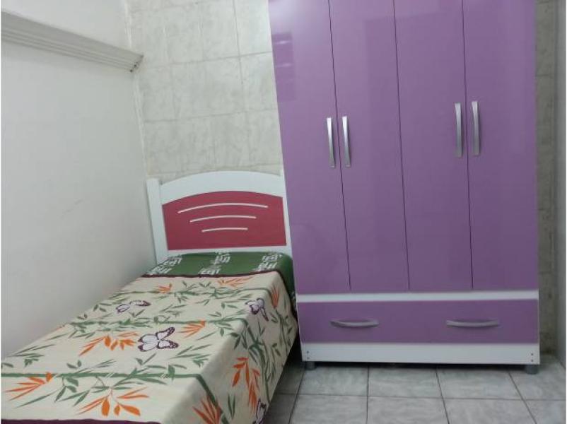 Imagem 7 da galeria do anúncio: Alugo ótimos quarto p/ moças, piscina, Lavanderia,mobiliado,