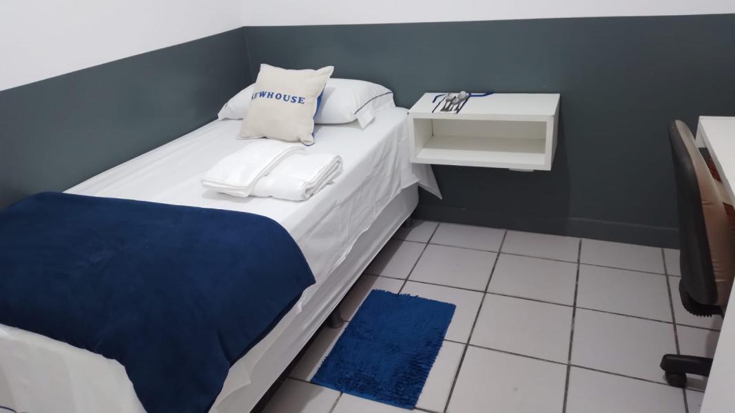 Imagem 1 da galeria do anúncio: QUARTO INDIVIDUAL C/ BANHEIRO COMPARTILHADO