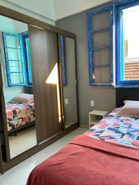 Imagem 9 da galeria do anúncio: Quarto mobiliado na Cidade baixa