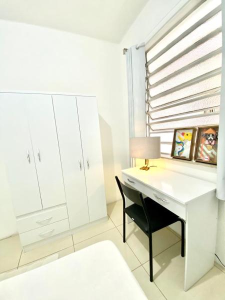 Imagem 4 da galeria do anúncio: STUDIO NA FRENTE DA UFRGS/Centro!