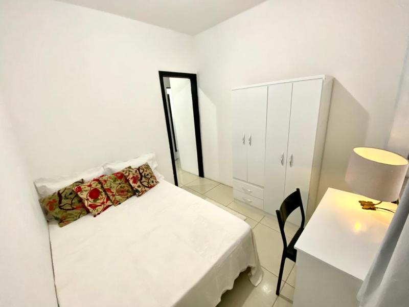 Imagem 3 da galeria do anúncio: STUDIO NA FRENTE DA UFRGS/Centro!