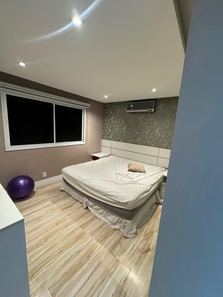 Imagem 1 da galeria do anúncio: Busco alguem para dividir o apê que moro.