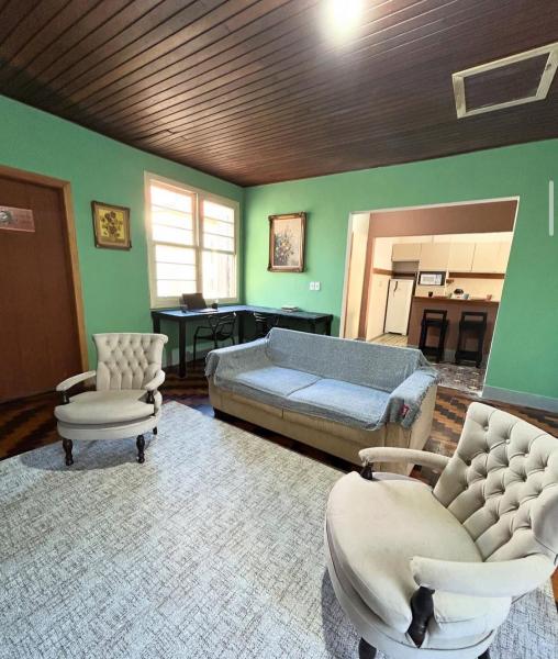 Imagem 2 da galeria do anúncio: Quartos individuais só pra gurias, pertinho da UFRGS/UFSCPA