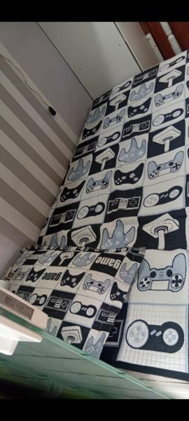 Imagem 1 da galeria do anúncio: ALUGO VAGA DE QUARTO MOBILIÁRIO