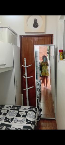 Imagem 4 da galeria do anúncio: ALUGO VAGA DE QUARTO MOBILIÁRIO