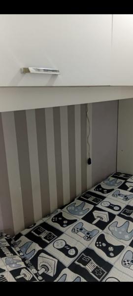 Imagem 3 da galeria do anúncio: ALUGO VAGA DE QUARTO MOBILIÁRIO