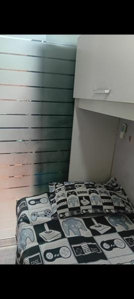 Imagem 5 da galeria do anúncio: ALUGO VAGA DE QUARTO MOBILIÁRIO