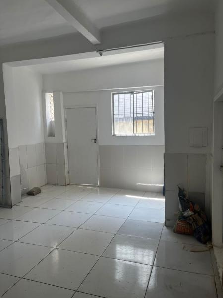 Imagem 4 da galeria do anúncio: QUARTO-SALA+COZINHA+BANHEIRO