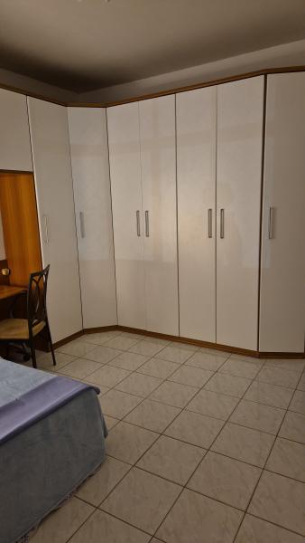 Imagem 5 da galeria do anúncio: Aluga-se quarto pra mulher.