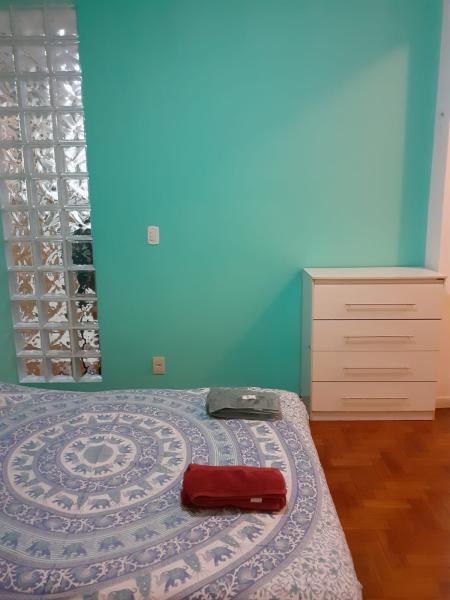 Imagem 7 da galeria do anúncio: Copa/Leme - Quarto amplo, arejado e de frente