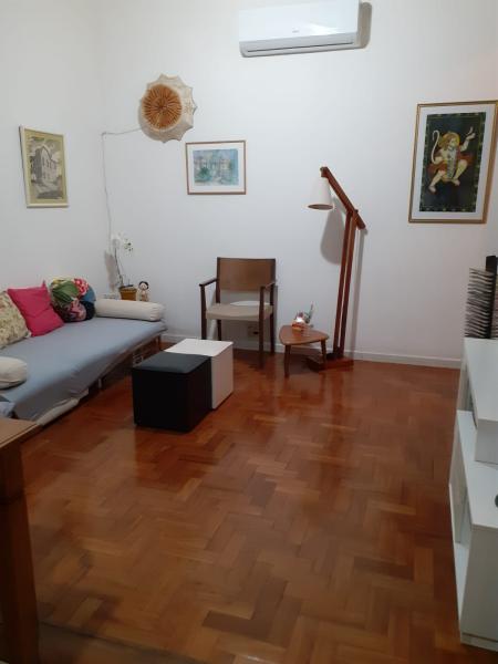 Imagem 6 da galeria do anúncio: Copa/Leme - Quarto amplo, arejado e de frente