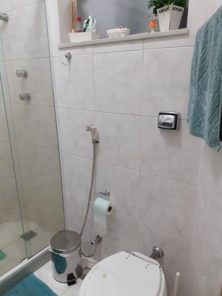 Imagem 12 da galeria do anúncio: Copa/Leme - Quarto amplo, arejado e de frente