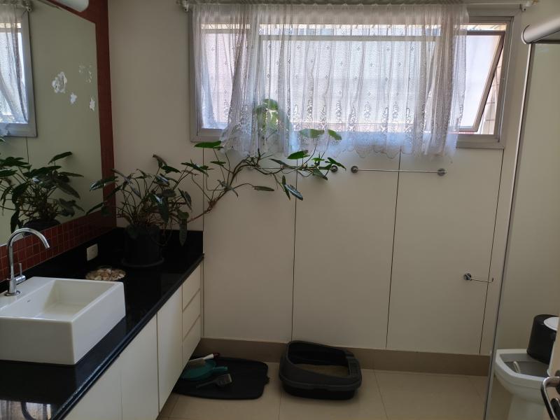 Imagem 5 da galeria do anúncio: Quarto individual no Sion