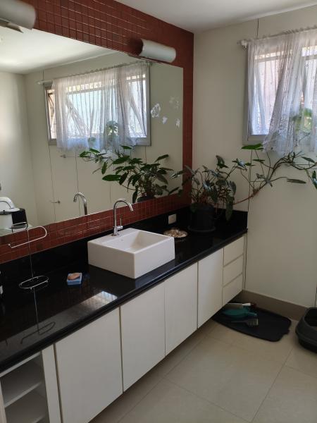 Imagem 3 da galeria do anúncio: Quarto individual no Sion