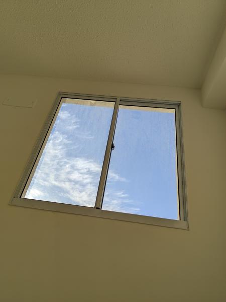 Imagem 4 da galeria do anúncio: Alugo quarto (solteiro) em apartamento