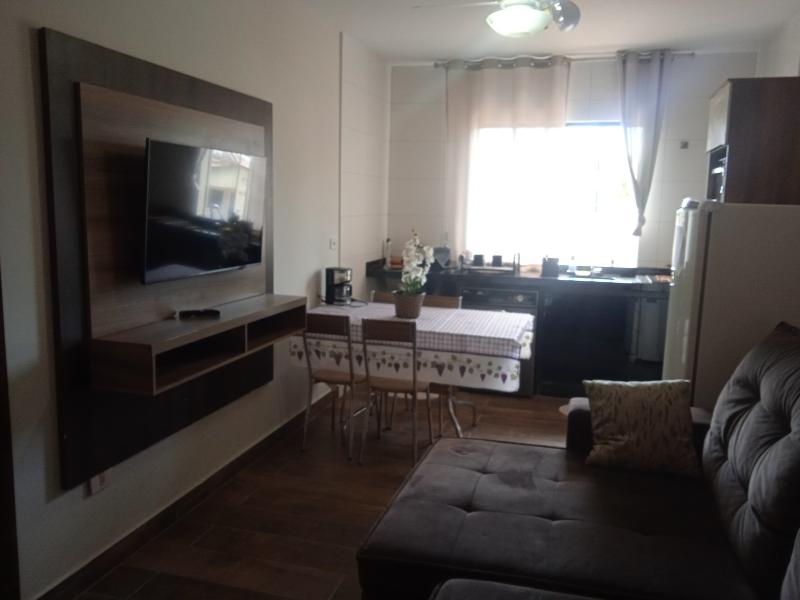 Imagem 3 da galeria do anúncio: Suíte próximo à UEM.