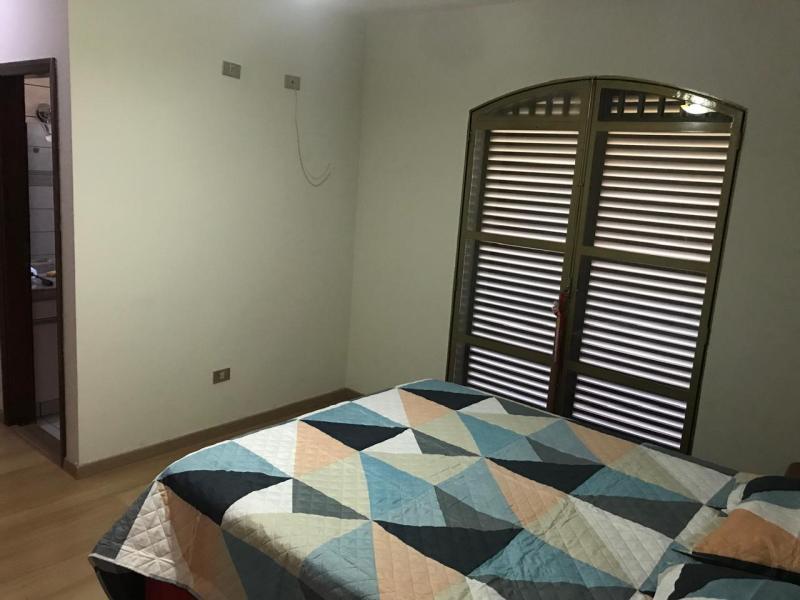 Imagem 8 da galeria do anúncio: Suíte próximo à UEM.