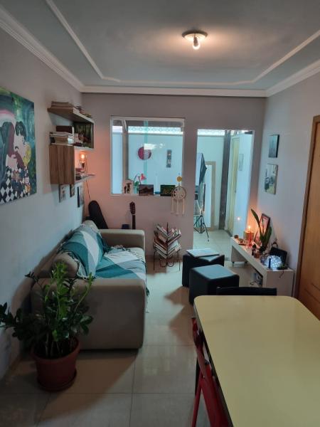 Imagem 4 da galeria do anúncio: Quarto individual imobiliado com semi-suíte