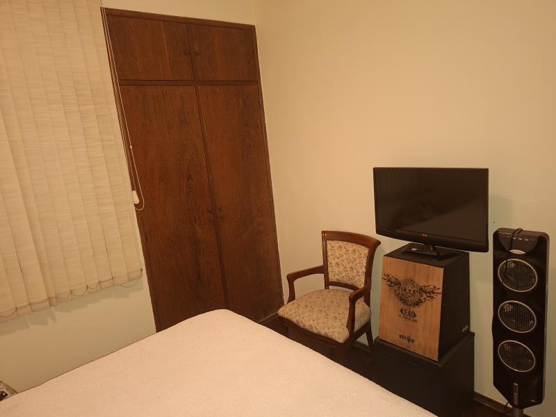 Imagem 1 da galeria do anúncio: Alugo 01 quarto no São Pedro BH