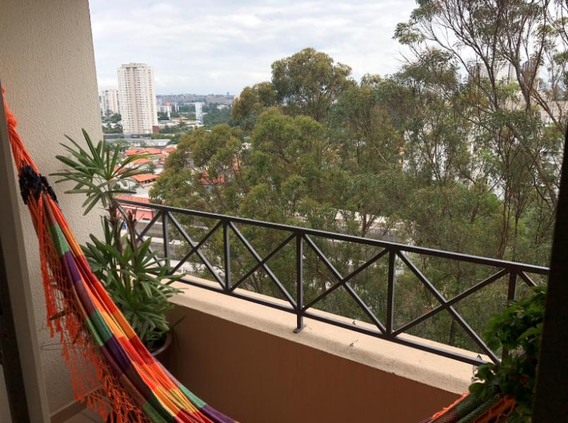 Imagem 6 da galeria do anúncio: Quarto com sacada em apartamento com vista