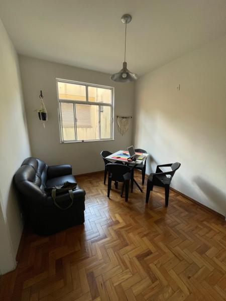 Imagem 2 da galeria do anúncio: Quarto individual na Savassi