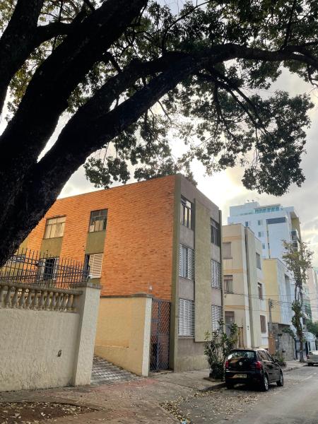 Imagem 1 da galeria do anúncio: Quarto individual na Savassi