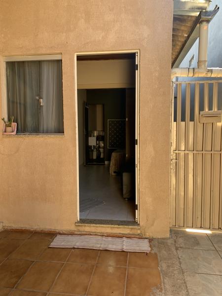 Imagem 6 da galeria do anúncio: Quarto mobiliado em região muito bem localizado