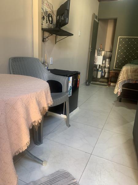 Imagem 13 da galeria do anúncio: Quarto mobiliado em região muito bem localizado