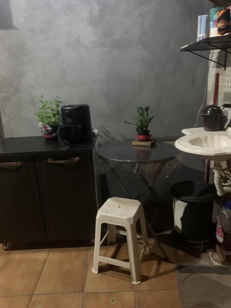 Imagem 4 da galeria do anúncio: Quarto mobiliado em região muito bem localizado